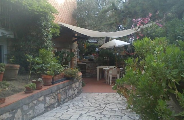 flat under pinewood with garden - Marina di grosseto,grosseto