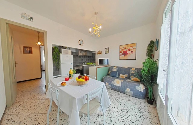 Flat with balcony front the beach.