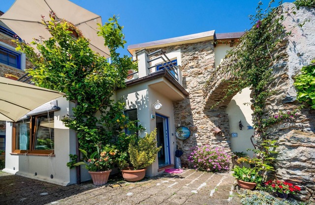 Flat with terrace,A/C, Wi-Fi, pool, e-car charging station, family friendly