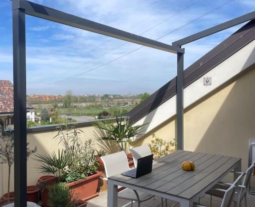 Flat with terrace close to Forum and Milanofiori Metro