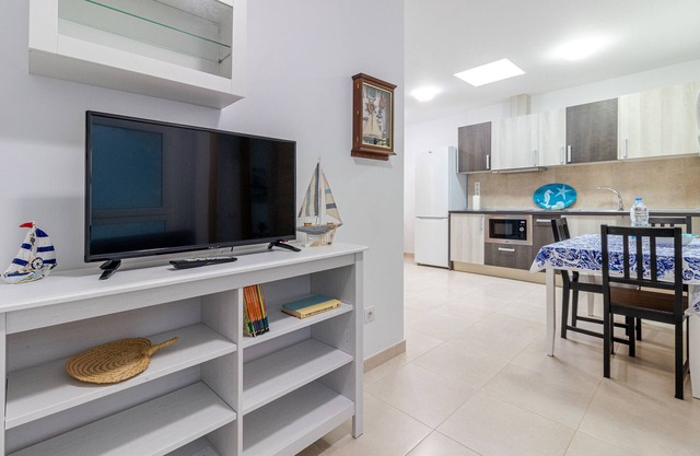 Flatguest Arinaga Playa 3 - Beach - Relax - FastWiFi