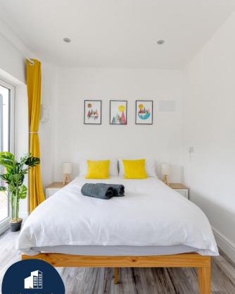 Flatzy - Charming Garden Annexe in Aigburth with Kitchenette
