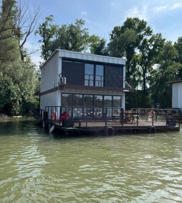 Floating Zen House