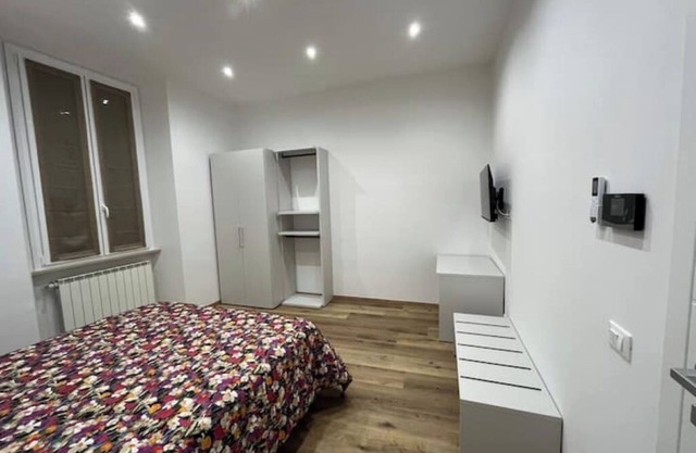 Flora Room