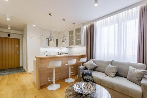 FLORENCJA - nowy apartament w centrum miasta z KLIMATYZACJĄ oraz zadaszonym parkingiem w cenie