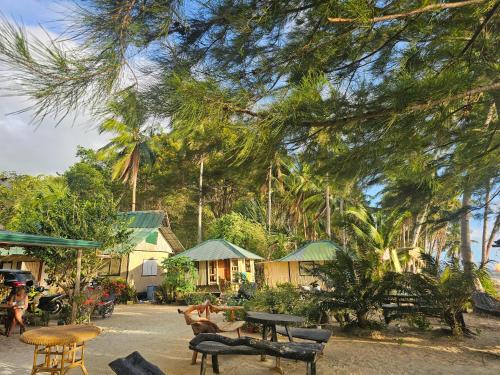 Floresitas Beach Resort