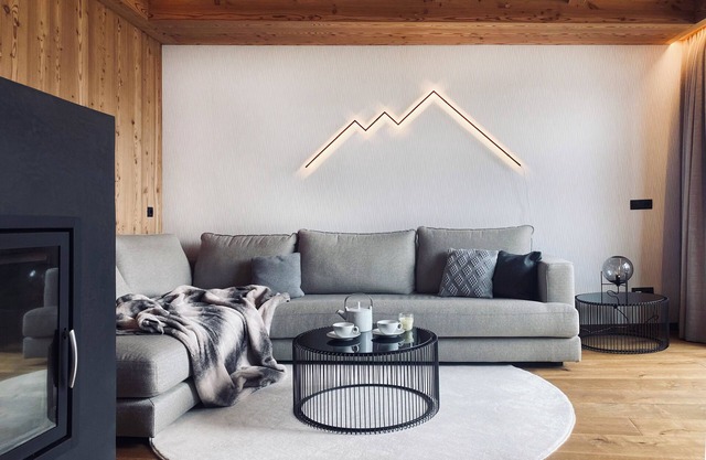 Florisa Mountain Penthouse, luxury ski-in/ski-out penthouse - Jacuzzi & sauna