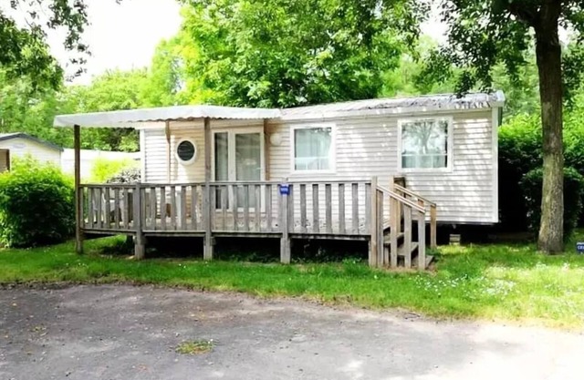 Flower Camping L'Ile d'Offard * - Mobil home Comfort 32m2 3 bedrooms + semi-covered terrace 8 people