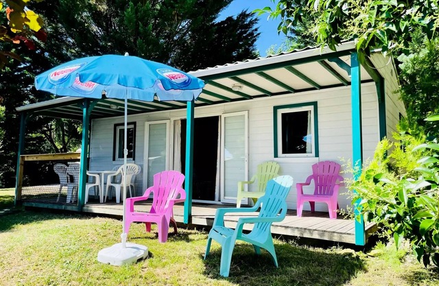 Flower Camping LA GDPOLA * - Chalet Epicea Comfort 32m2 - 3 bedrooms - Covered terrace 15m2 6 people