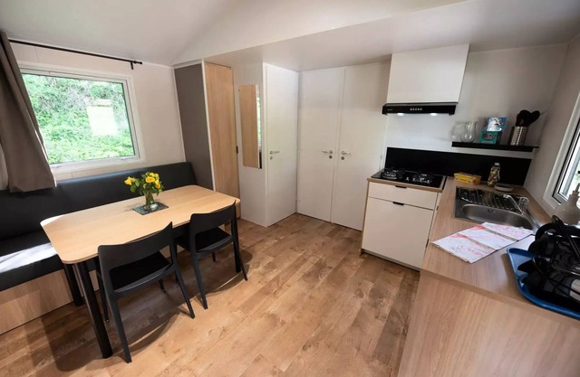 Flower Camping la Pinède * - Mobil-home Premium Trendy 33m2 - 3 bedrooms + covered terrace - 6 people