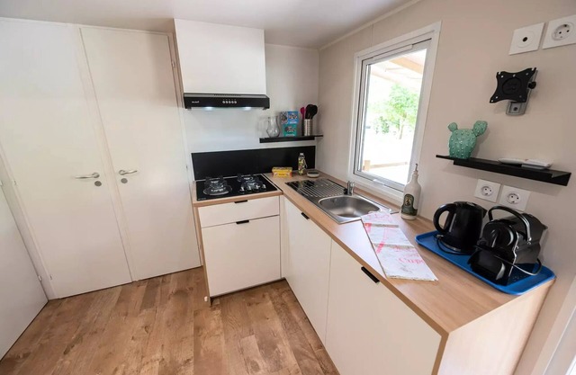 Flower Camping la Pinède * - Mobil-home Premium Trendy 33m2 near river- 3 bedrooms + covered terrace - 6 people