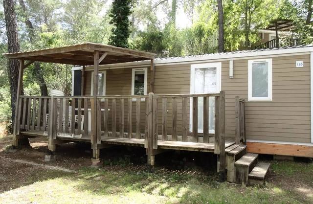 Flower Camping Les Cadenières * - Mobil home Comfort without air conditioning 35/37 m2 3Ch. 6/8P 8 persons
