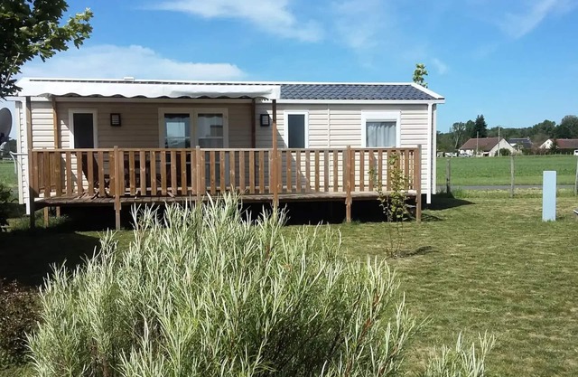 Flower Camping Loire et Châteaux * - Mobile home Premium 39m2 (3 bedrooms) - 2 bathrooms - semi-covered terrace 6 people