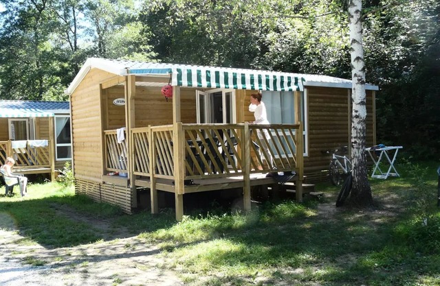 Flower Camping Ser Sirant * - Mobile Home Standard Loggia 26m2 - 2 bedrooms + covered terrace 9m2 + TV 6 persons