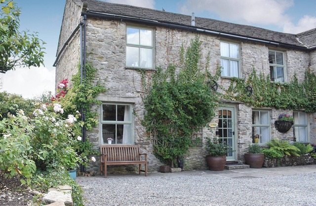 Foal Barn Cottages - The Smithy-CC211115