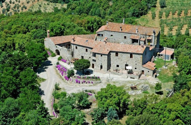 Fonte + Nobile - Borgo la Civitella by Interhome
