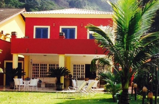 Foot in the wonderful sand! 24 hour security condo 5 suites with private garden