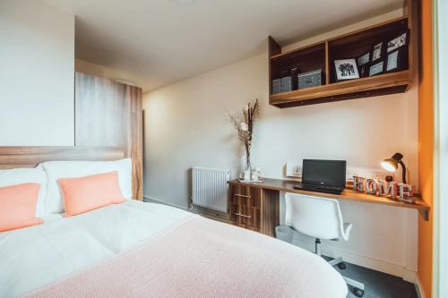 For Students Only Lomax Halls Stoke on Trent