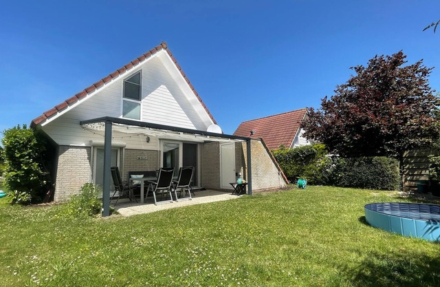For those seeking peace and quiet - holiday home "Het Feetje" by the Grevelingen Sea