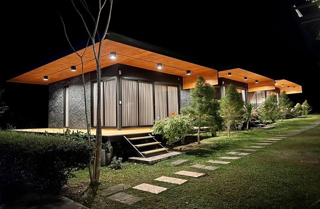 Forest Hill Resort