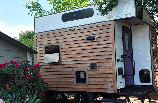 Forest Lane Escapes: Chic & Private Tiny Home Charm – Pet-Friendly & Central