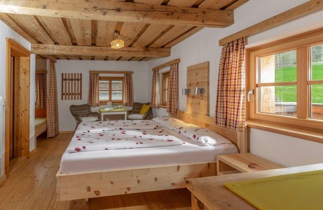 "Forest view" - double room with shower, toilet - Klausnerhof
