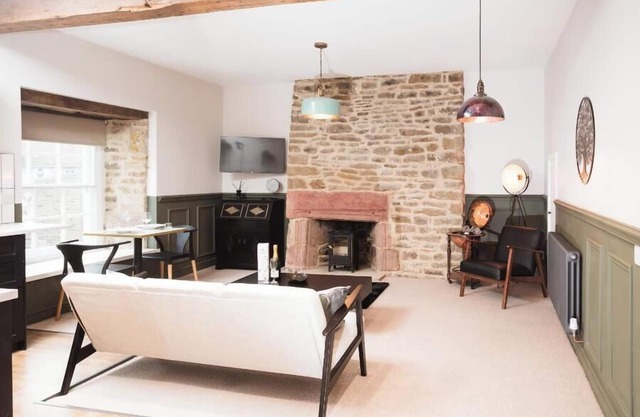 Former 18th century bank, now contemporary apartment with Michelin Guide rated restaurant