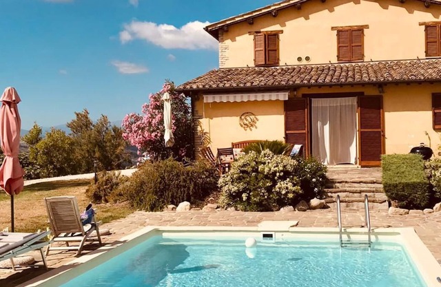 Former farm house with pool, near the sea