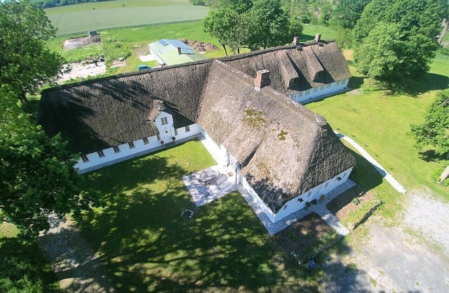 former Rio Reiser house, sauna, dogs welcome, terrace, large property