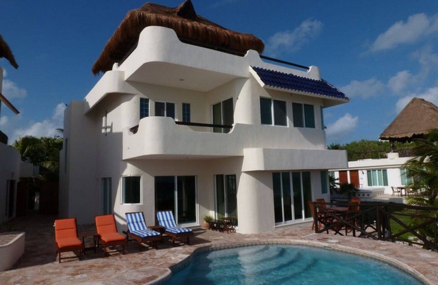 Formerly known as Casa Azul del Caribe, Tranquil Oceanfront Home w/Perfect Views