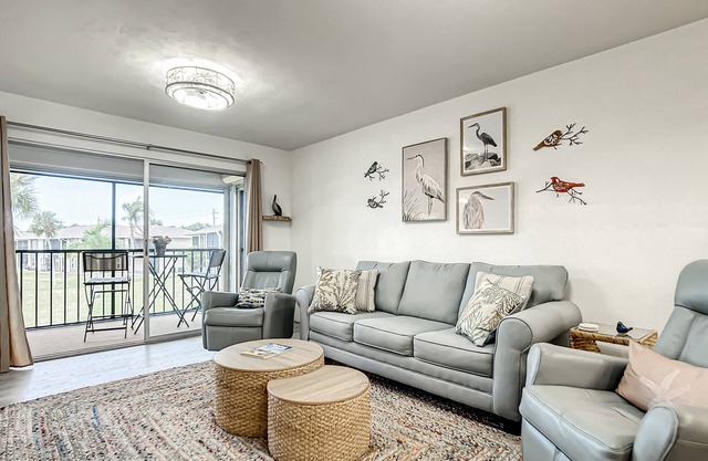 Fort Myers/Sanibel 2br2ba Condo