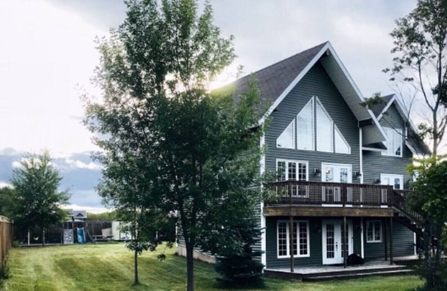 Fortnight Chalet Holiday Home Rental in Deer Lake, NL. Gateway to Gros Morne National Park