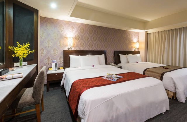 Forward Suites I