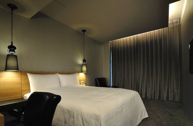 Forward Suites II