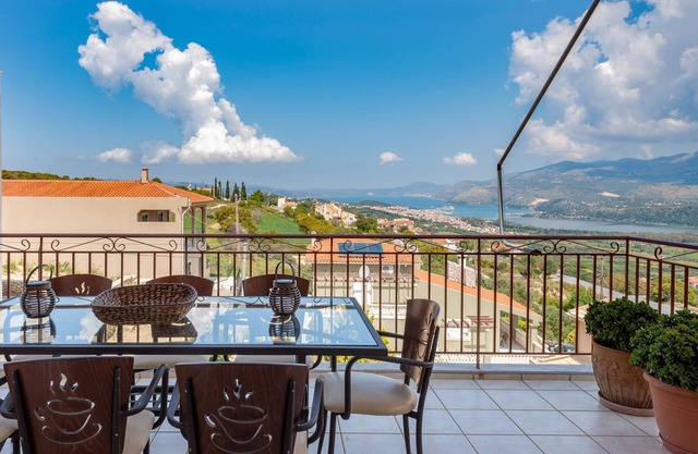 Fotis Apartment