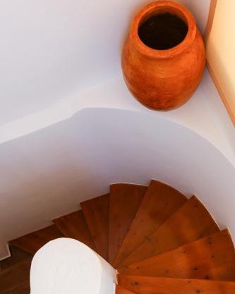 FOTIS HOUSE