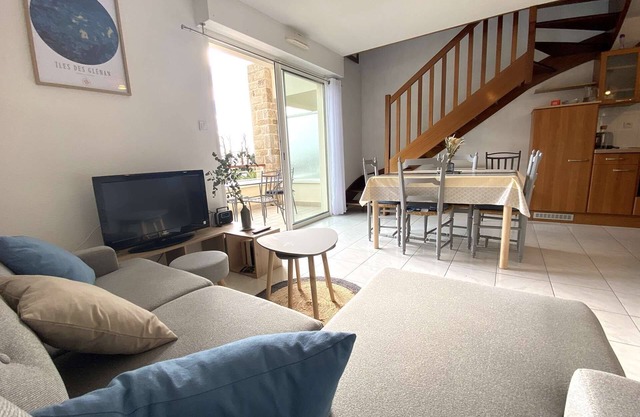Fouesnant Beg Meil, duplex in the heart of the village, 450 m from the beach