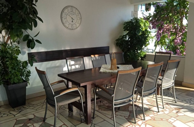 Four-bedroom apartment near beach Sućuraj, Hvar (A-578-b)