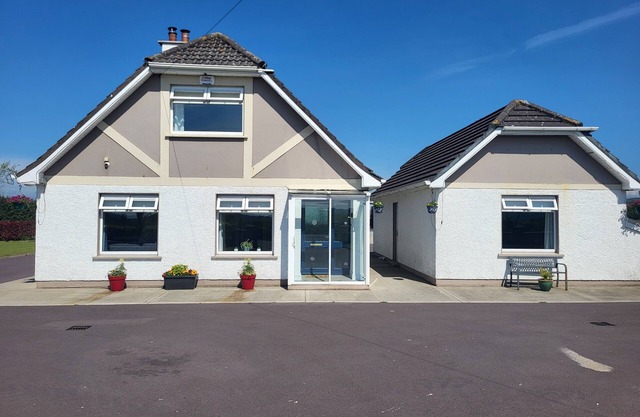 Four bedroom country cottage with scenic views