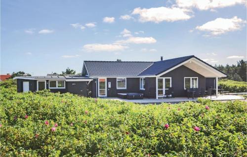 Four-Bedroom Holiday Home In Vestervig