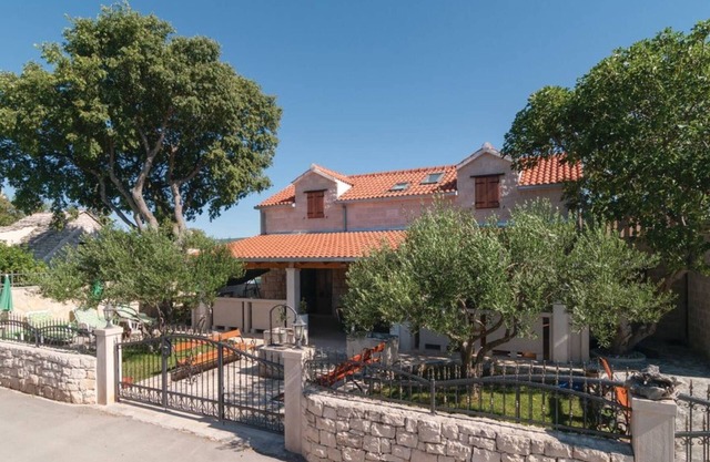 Four Bedroom Holiday Home