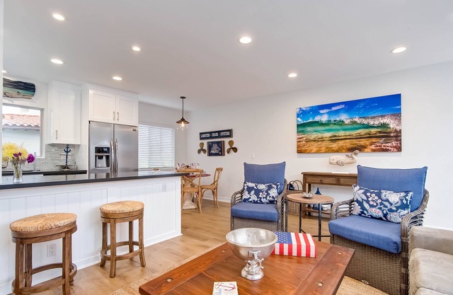 Four coastal condos, steps to beach & 300' from Casa Romantica