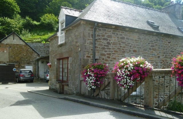 Gite in Beautiful Jugon Les Lacs, Brittany, France