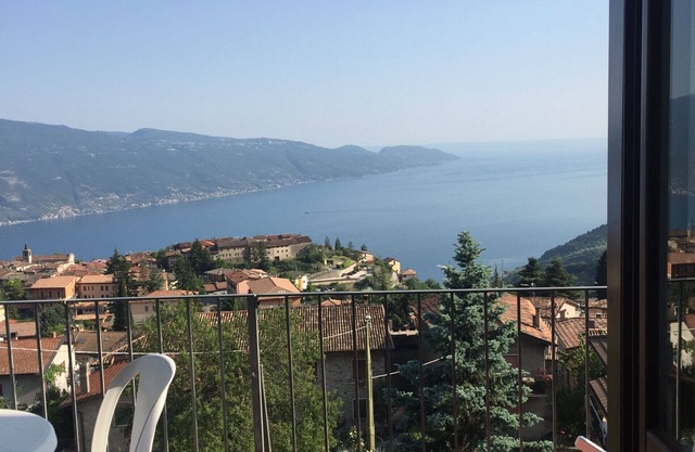 Francesco - Theater Home, with pool and marvellous lake view