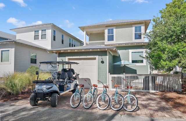 FREE Brand new 6-Seat Golf Cart and 5 Beach Cruiser Bikes! Way Down Here -2 Resort Pools, Pickleball Courts at NautreWalk 30A!