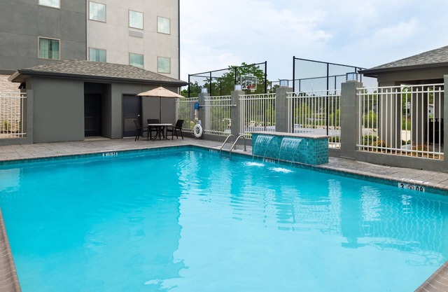 Free Breakfast. Outdoor Pool. Gym. Business Center.