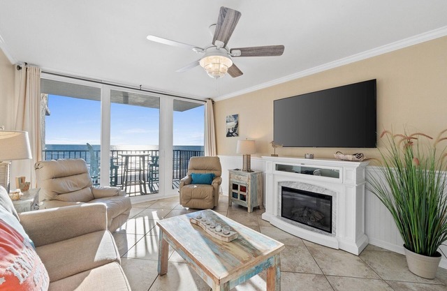 FREE Chairs! Gulf Front 1 bed - 2 bath Condo PW510