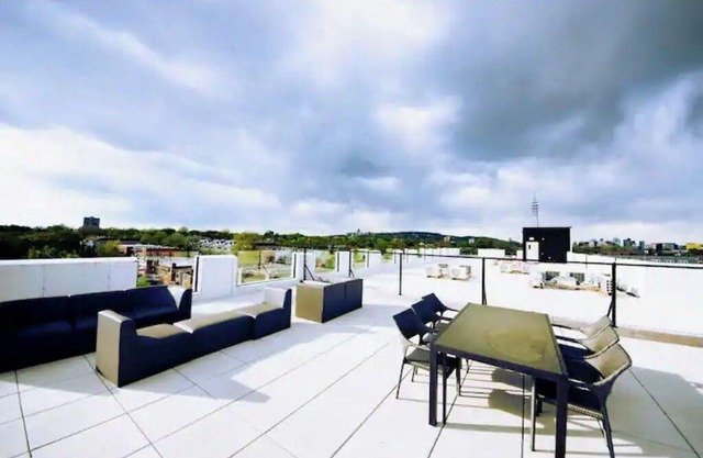 Free indoor parking* 2BR*rooftop terrace*gym*indoor parking