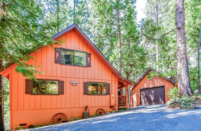 FREE LAKE/RECREATION ACCESS IN PINEBROOK- PET FRIENDLY