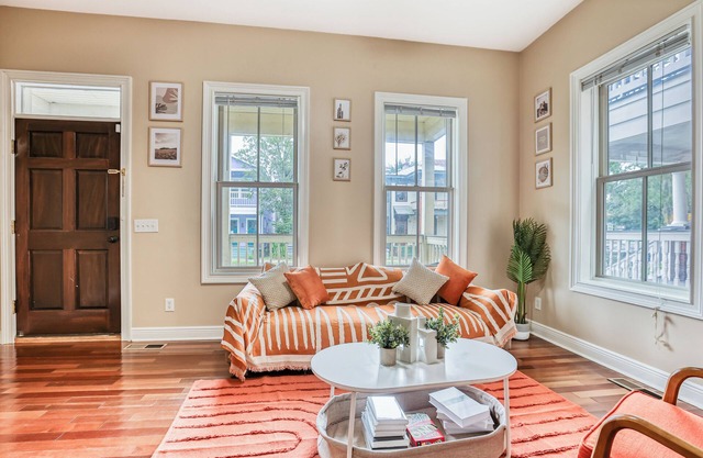 Free Late Check-Out - Big Yard + BBQ - Summer Getaway near Starland & River St